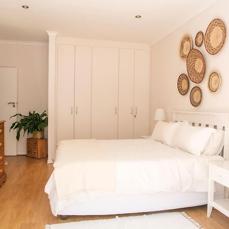 Camps Bay Guest Suite With Private Pool Ciudad del Cabo Exterior foto