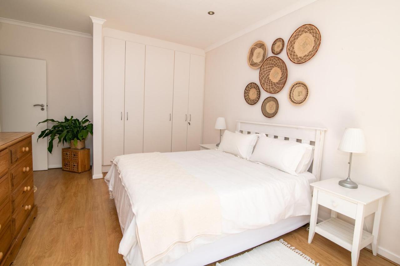 Camps Bay Guest Suite With Private Pool Ciudad del Cabo Exterior foto